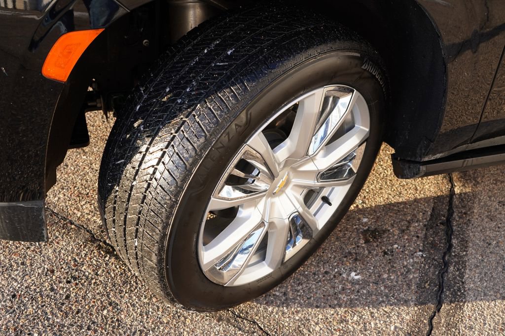 Certified 2024 Chevrolet Suburban High Country image 13