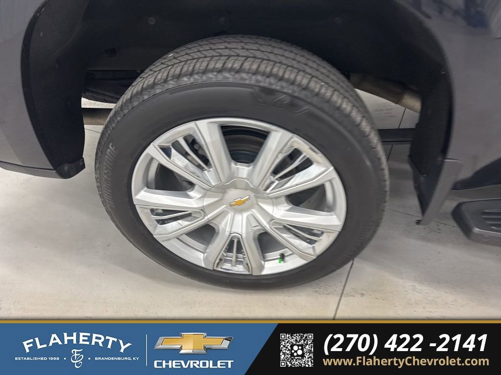 Used 2024 Chevrolet Silverado 1500 High Country w/ Technology Package image 16