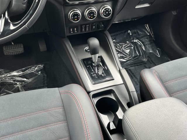 Used 2025 Mitsubishi Outlander Sport AWD image 13