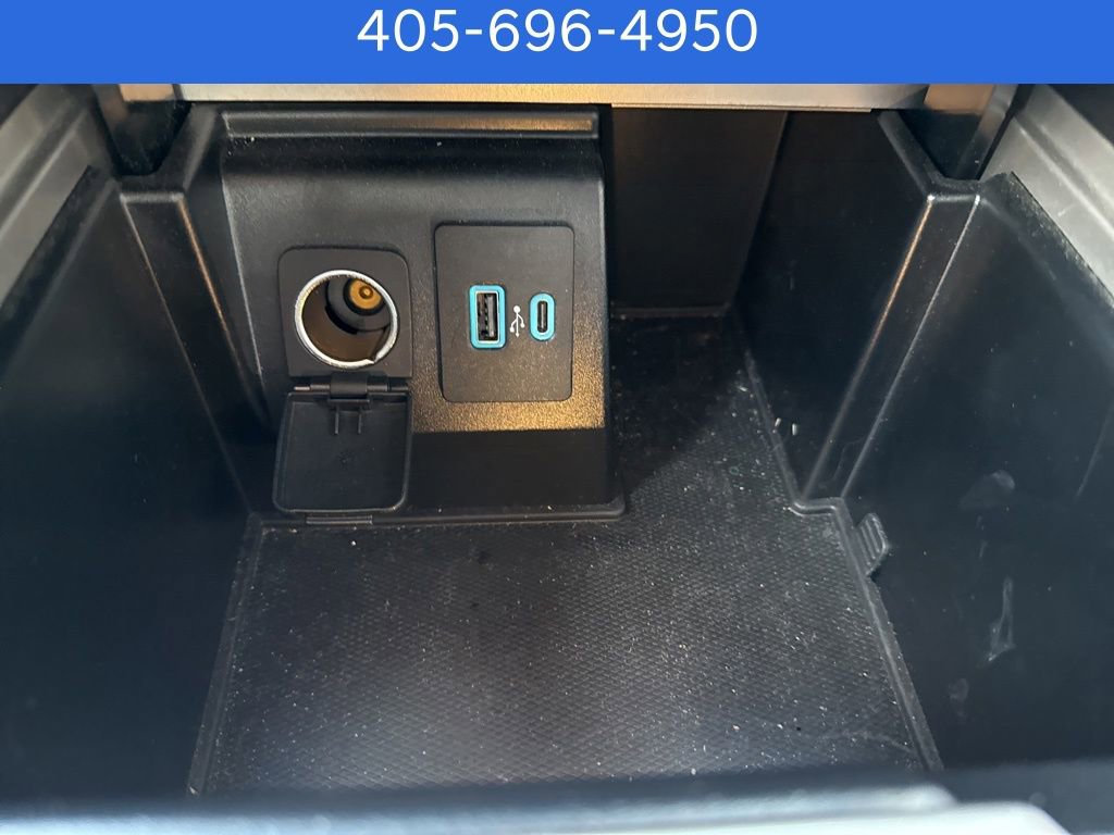 Used 2020 Ford Explorer Limited image 31