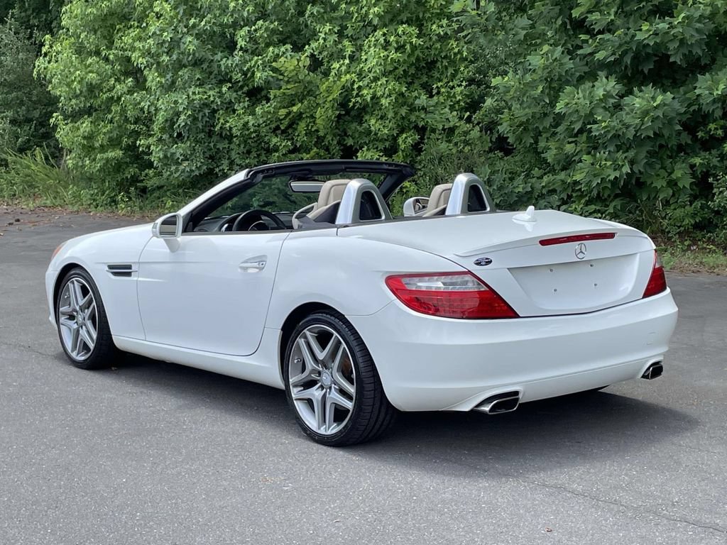 Used 2015 Mercedes-Benz SLK 250 image 7