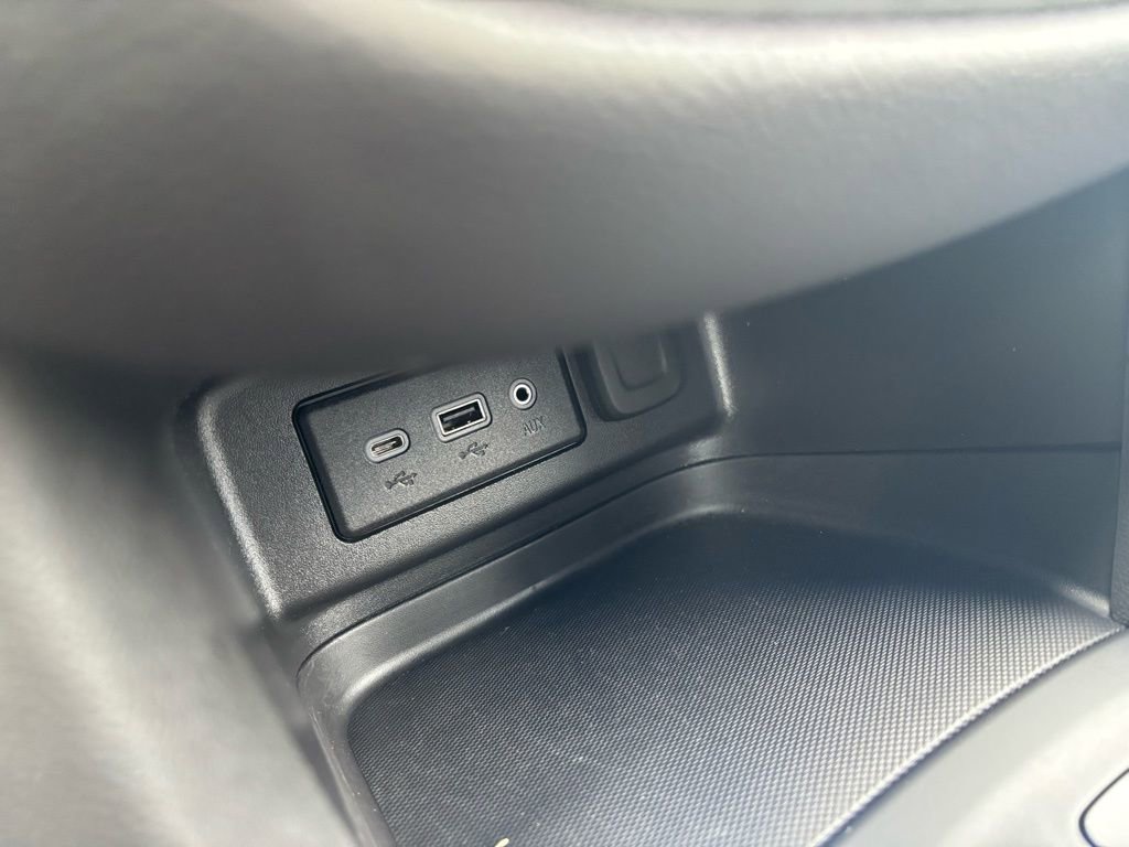 Used 2024 Chevrolet Equinox LT w/ LPO, Floor Liner Package image 27