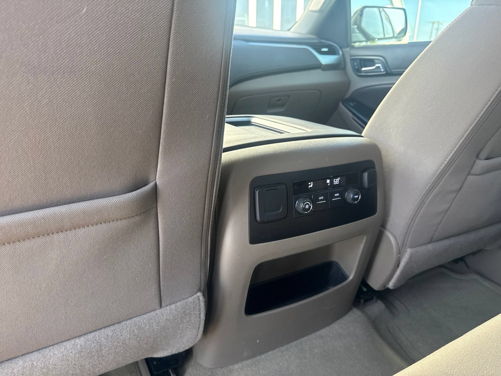 Used 2016 Chevrolet Tahoe LS RWD image 12