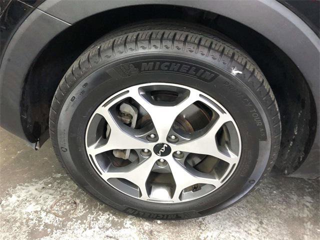 Used 2022 Kia Telluride EX w/ Towing Package image 9