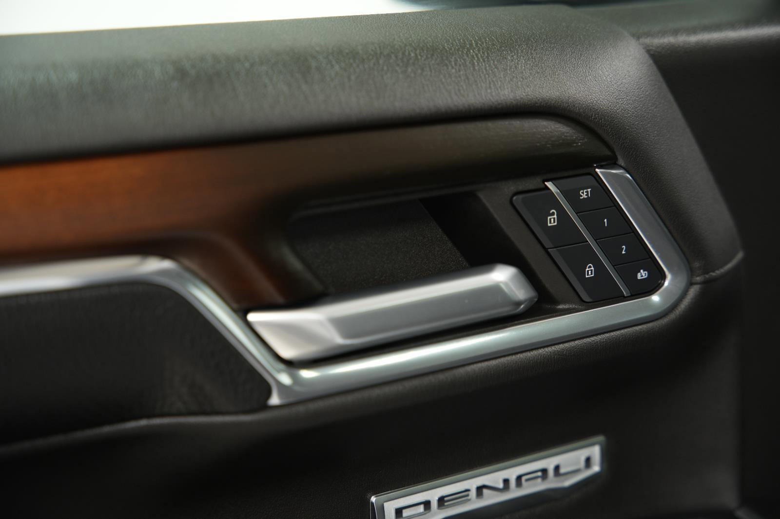 Used 2024 GMC Sierra 1500 Denali w/ Denali Reserve Package image 27