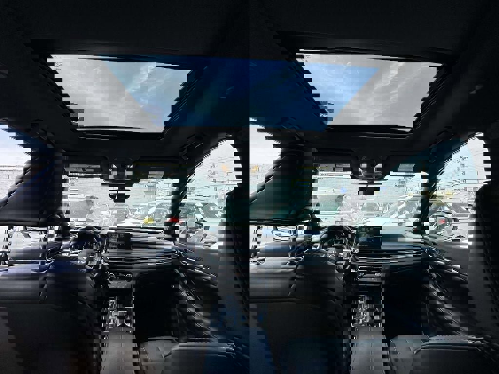 Used 2025 INFINITI QX60 Luxe w/ Black Edition image 17