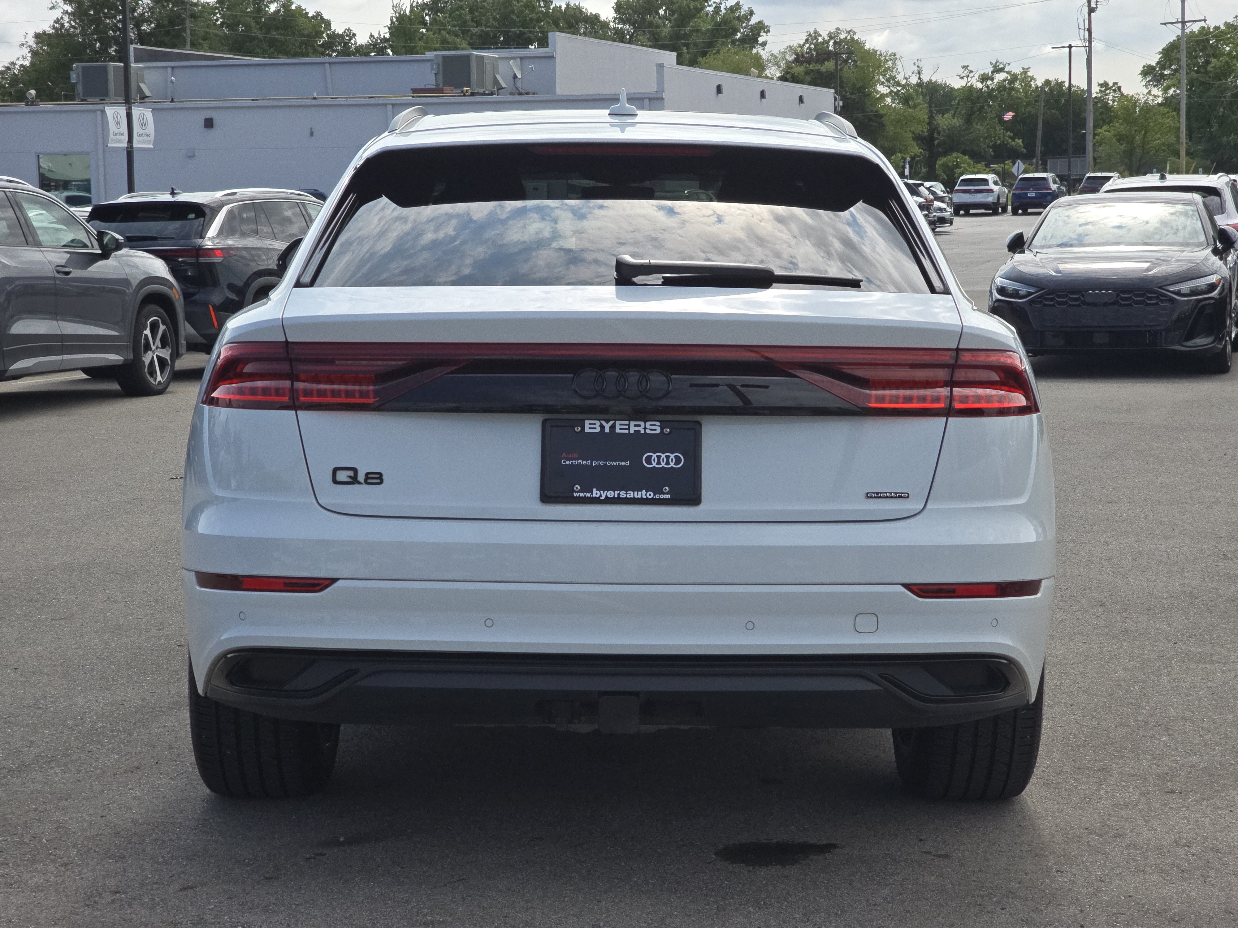 Certified 2022 Audi Q8 Premium w/ Convenience Package AWD/4WD image 6