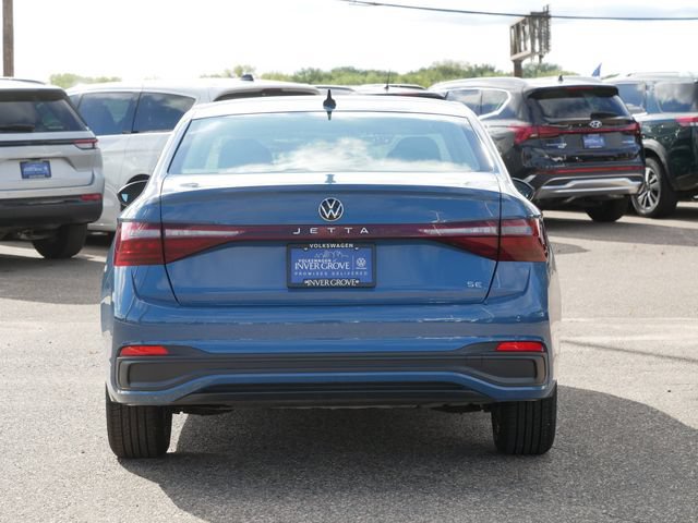 Certified 2025 Volkswagen Jetta SE FWD image 6