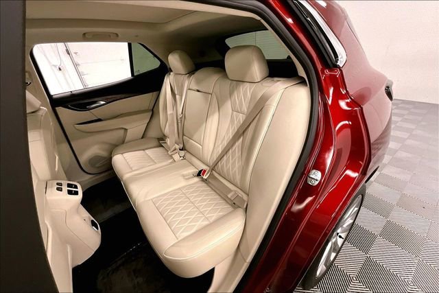 Used 2023 Buick Envision Avenir image 23