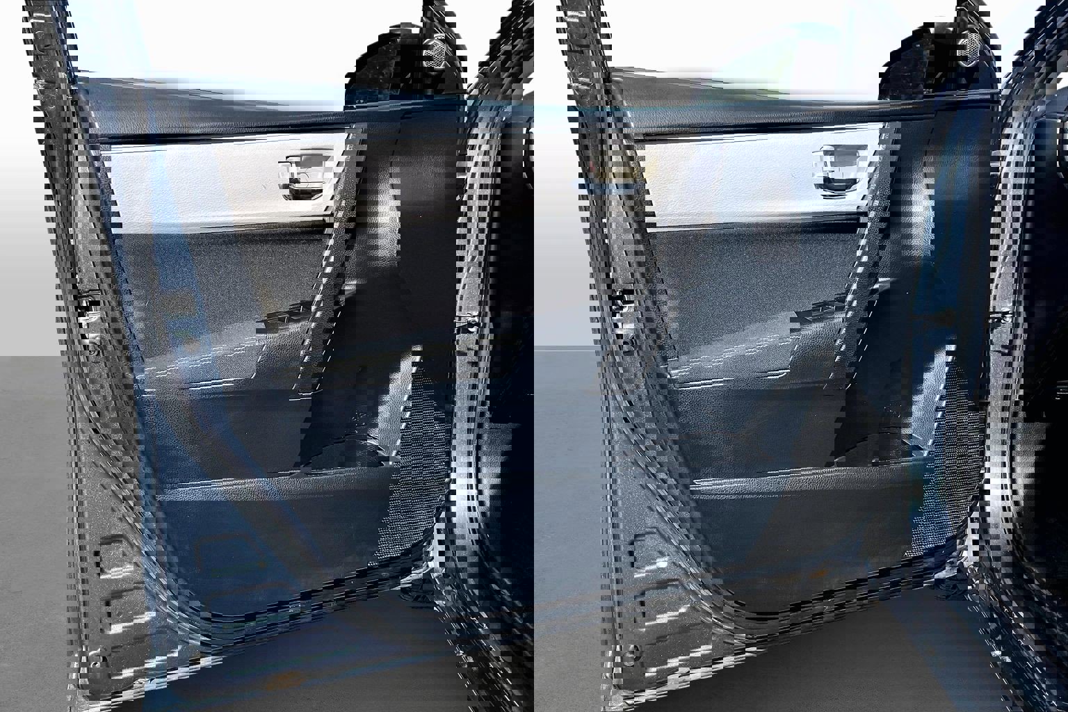 Used 2019 Toyota Corolla L image 16