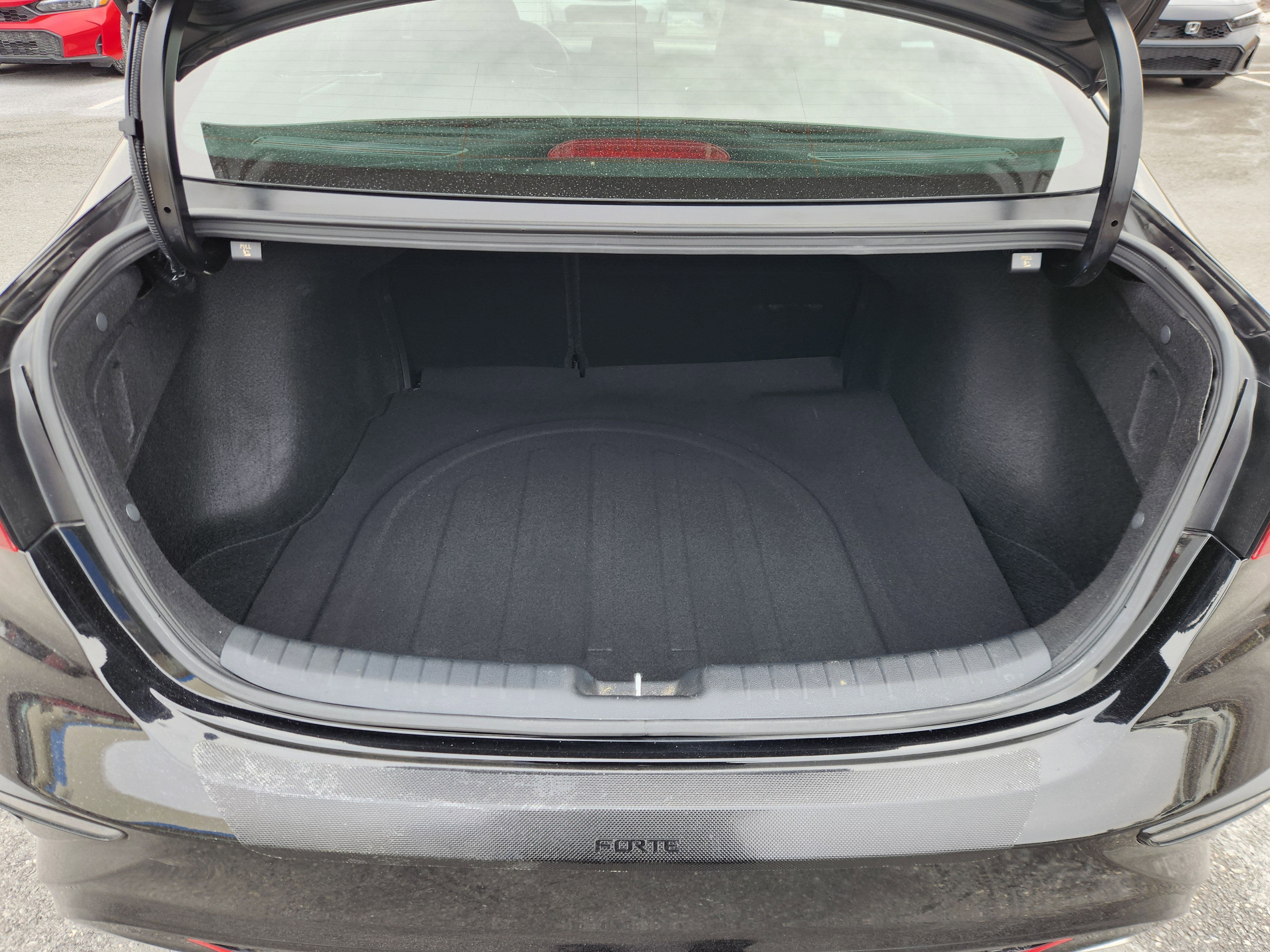 Used 2021 Kia Forte GT-Line image 18