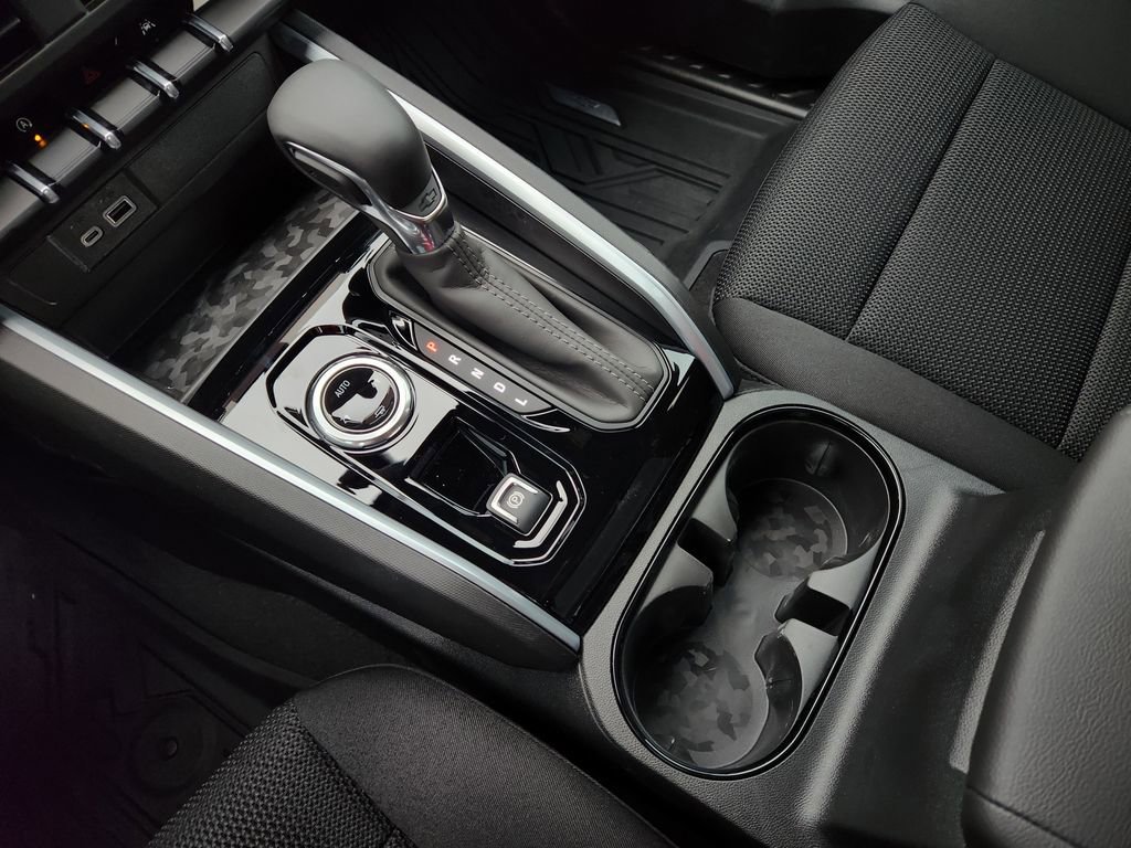 New 2026 Chevrolet Colorado LT w/ Advanced Trailering Package AWD/4WD image 16