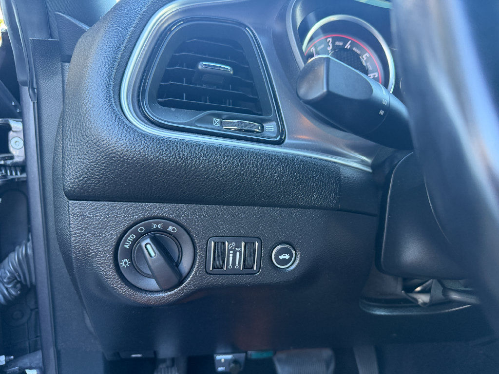Used 2019 Dodge Challenger SXT RWD image 20