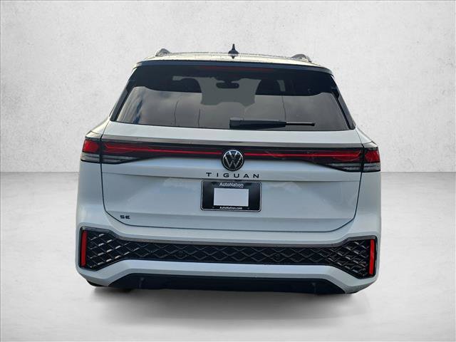 New 2026 Volkswagen Tiguan SE R-Line image 4