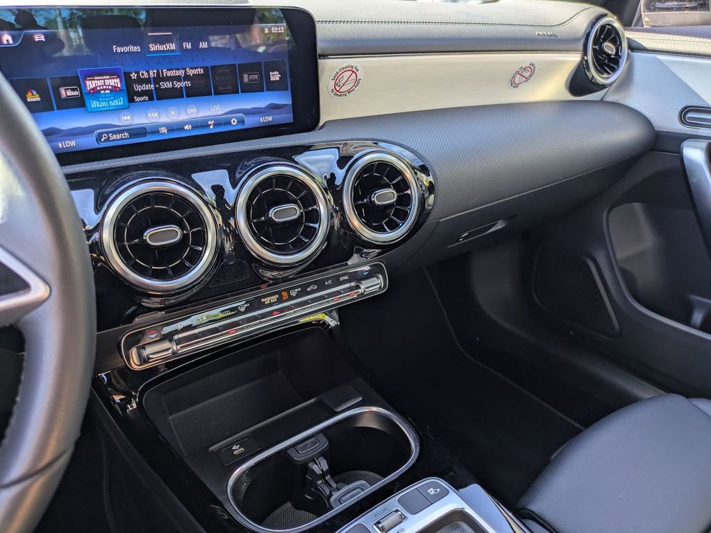 Used 2025 Mercedes-Benz CLA 250 4MATIC image 20