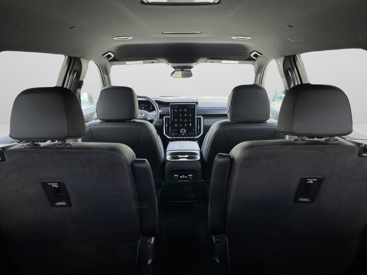 Used 2025 GMC Acadia Elevation w/ Elevation Premium Package AWD/4WD image 12