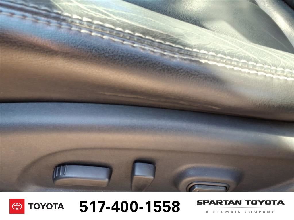 Used 2014 Nissan Pathfinder SL w/ SL Tech Package image 14