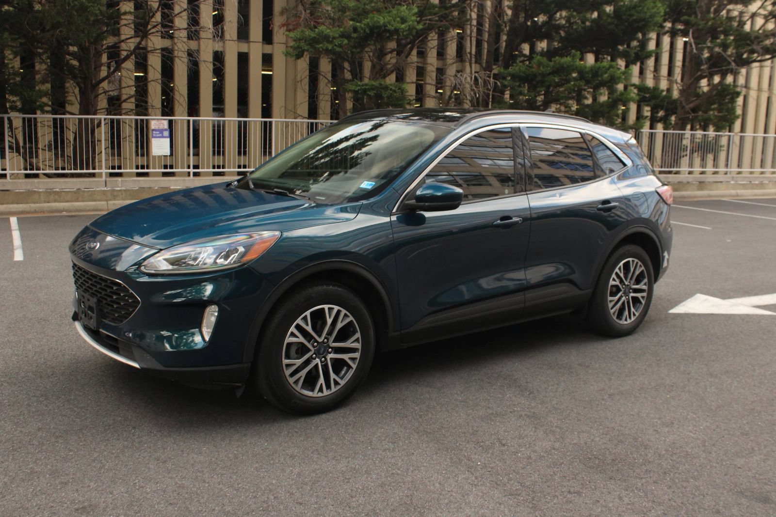 Used 2020 Ford Escape SEL AWD/4WD image 12