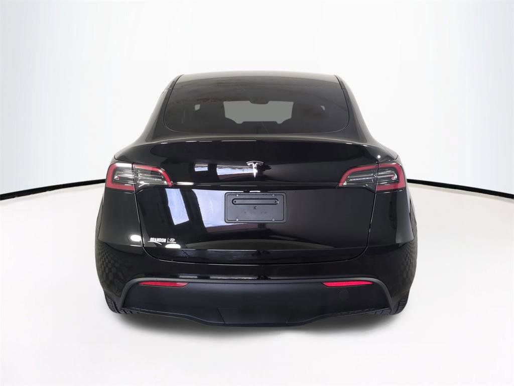 Used 2024 Tesla Model Y Long Range AWD/4WD image 6