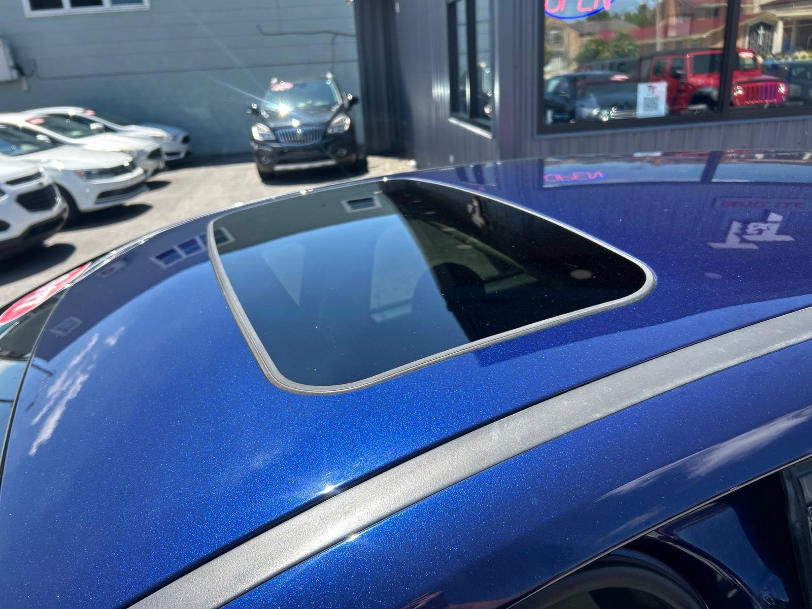 Used 2017 Ford Focus SEL FWD image 11