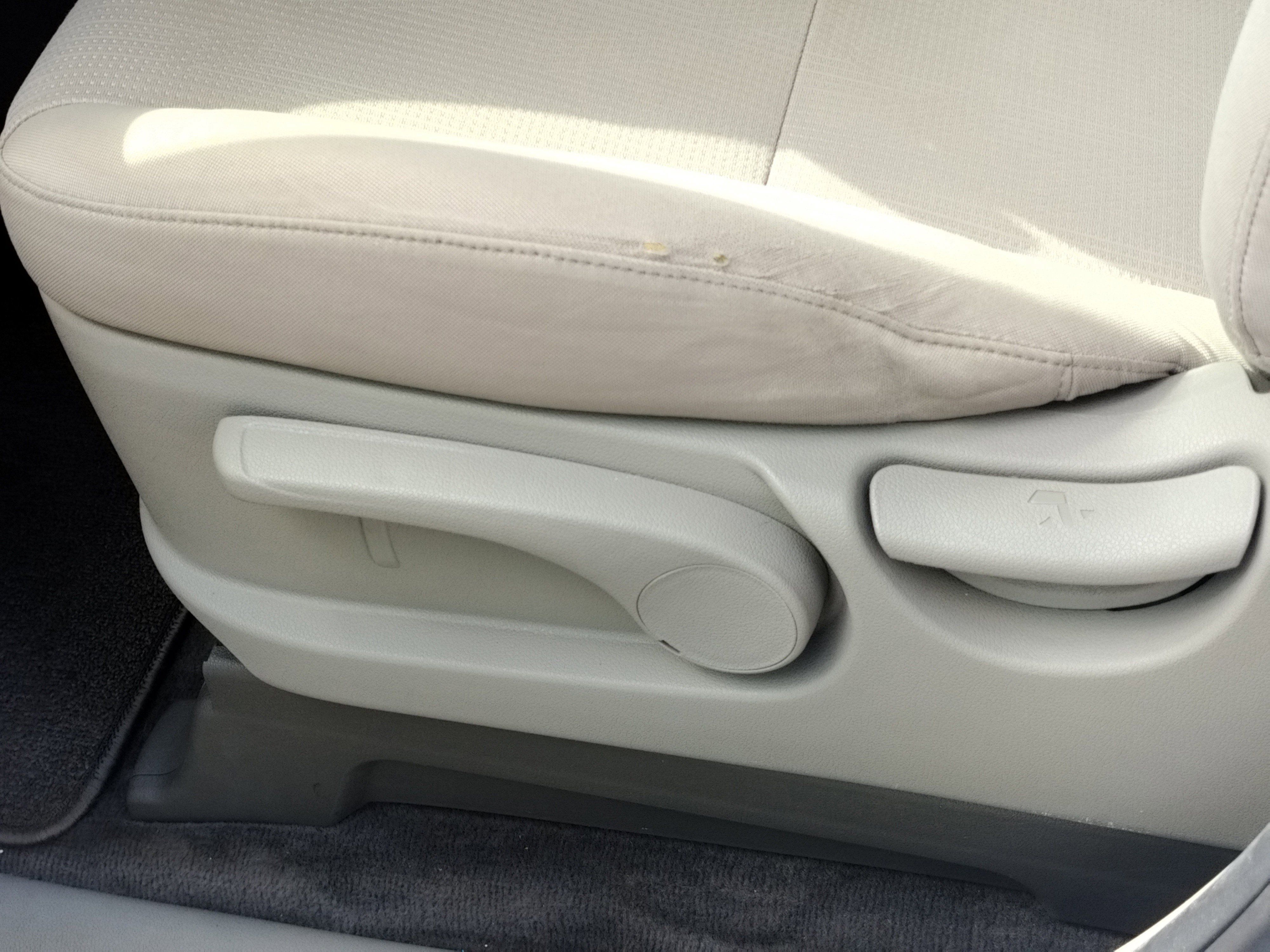 Used 2020 Kia Sedona L image 18