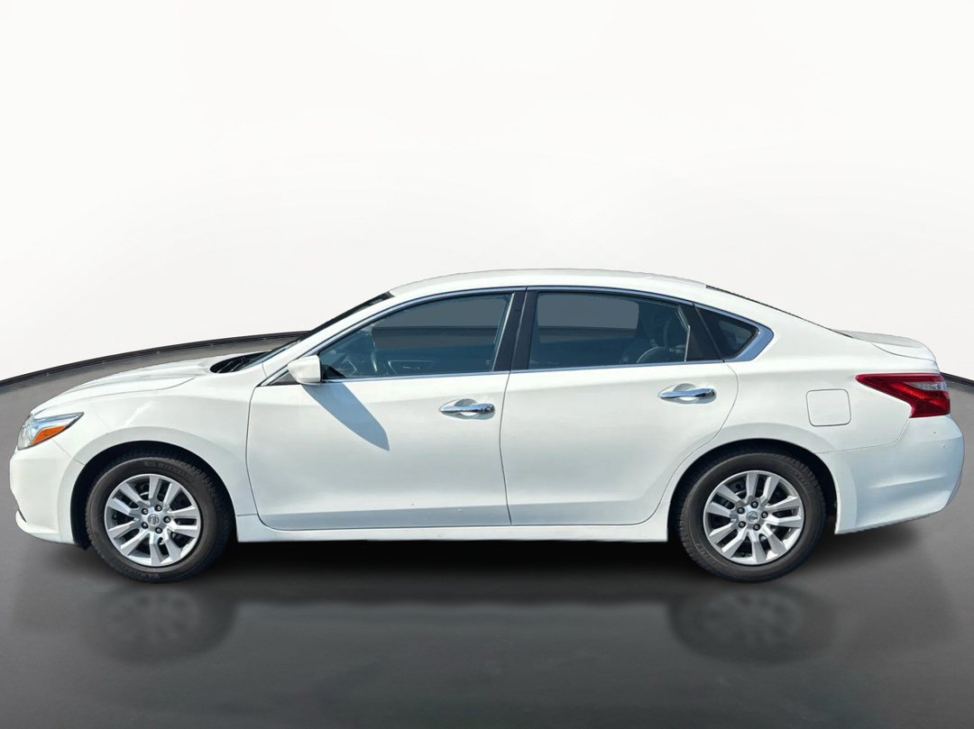 Used 2016 Nissan Altima 2.5 S w/ Power Driver Seat Package FWD image 6