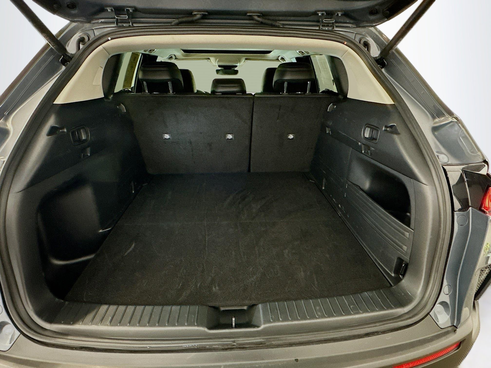 Used 2025 MAZDA CX-50 AWD 2.5 Hybrid w/ Premium Pkg image 31