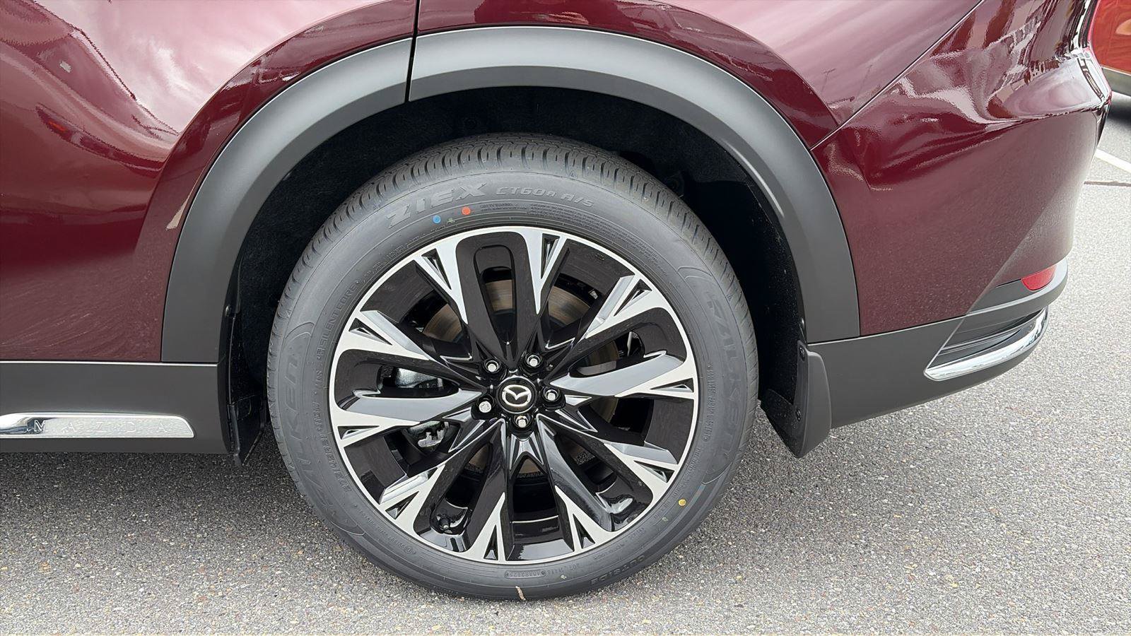 Certified 2025 MAZDA CX-90 Plug-In Hybrid w/ Premium Plus AWD/4WD image 35