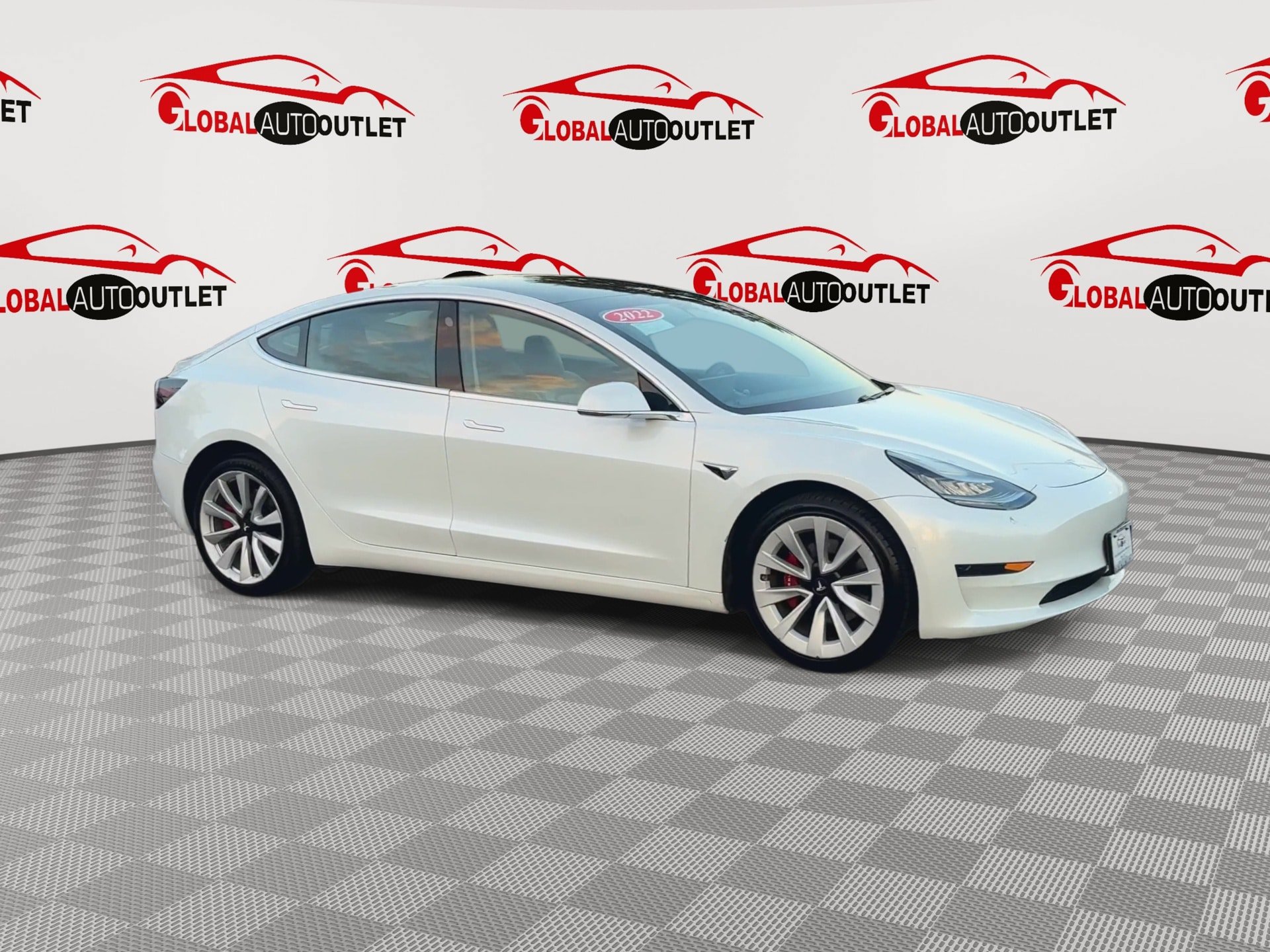 Used 2020 Tesla Model 3 Standard Range Plus RWD image 2