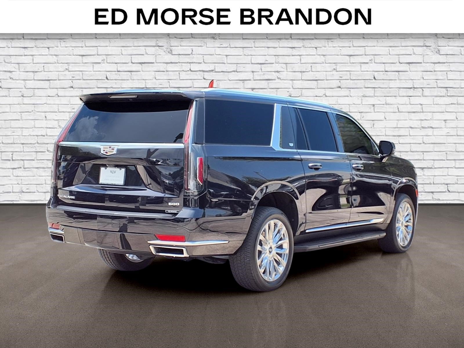 Certified 2024 Cadillac Escalade ESV Premium Luxury RWD image 5