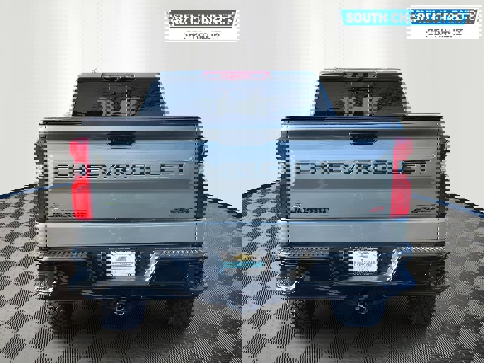 Used 2024 Chevrolet Silverado 1500 ZR2 w/ Technology Package image 6