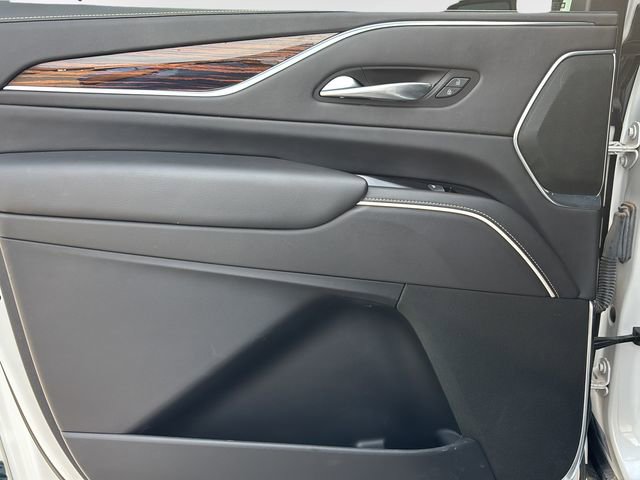 Used 2021 Cadillac Escalade ESV Premium Luxury image 15