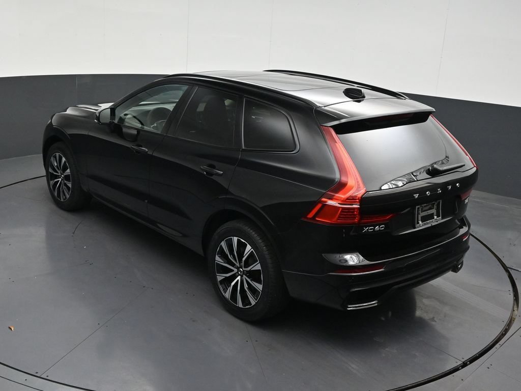 Certified 2024 Volvo XC60 B5 Plus AWD/4WD image 16