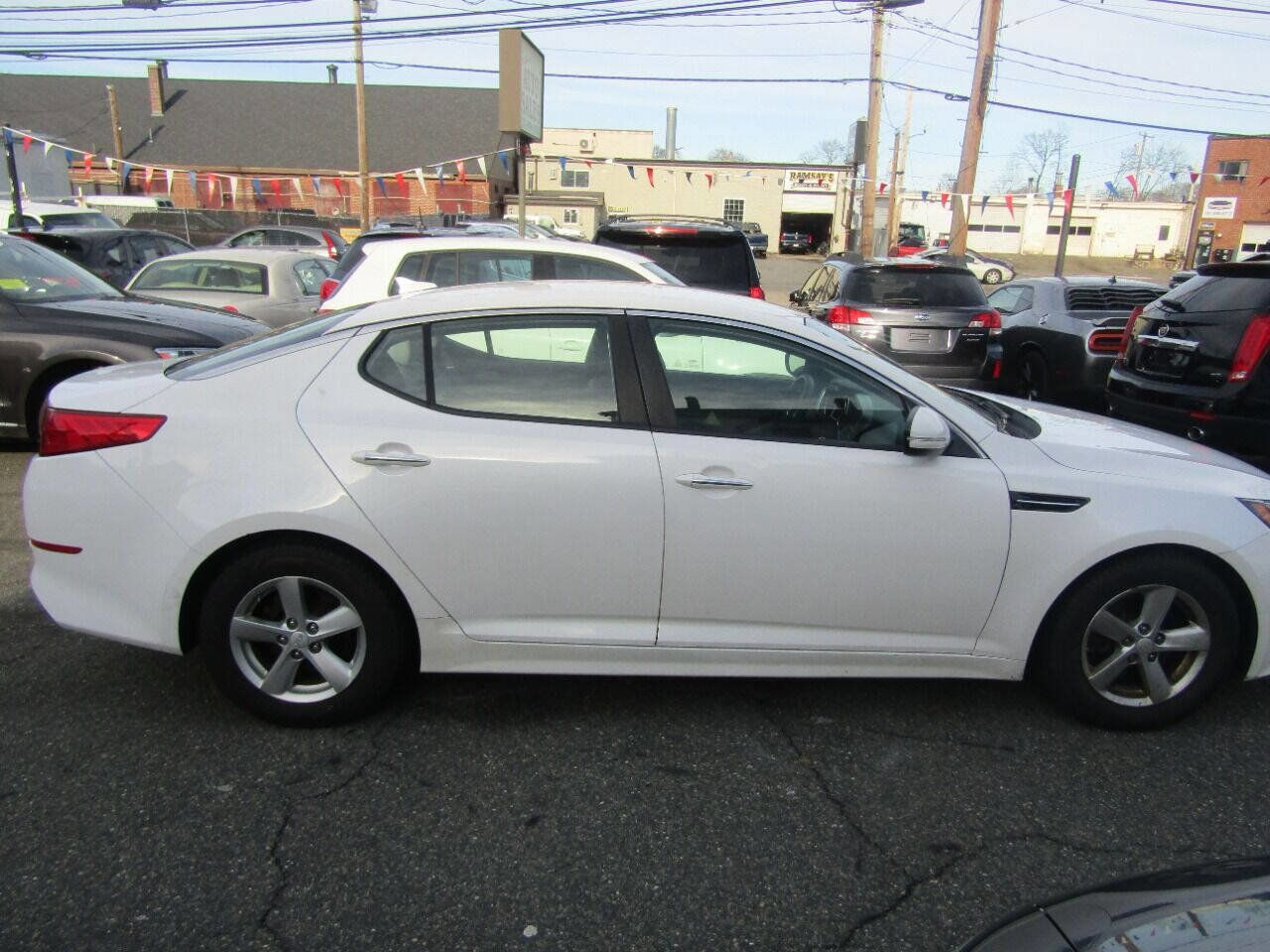Used 2015 Kia Optima LX image 4