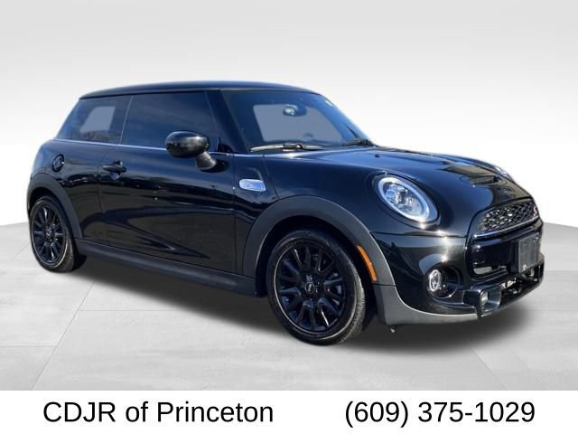 Used 2021 MINI Cooper S w/ Premium Package image 1