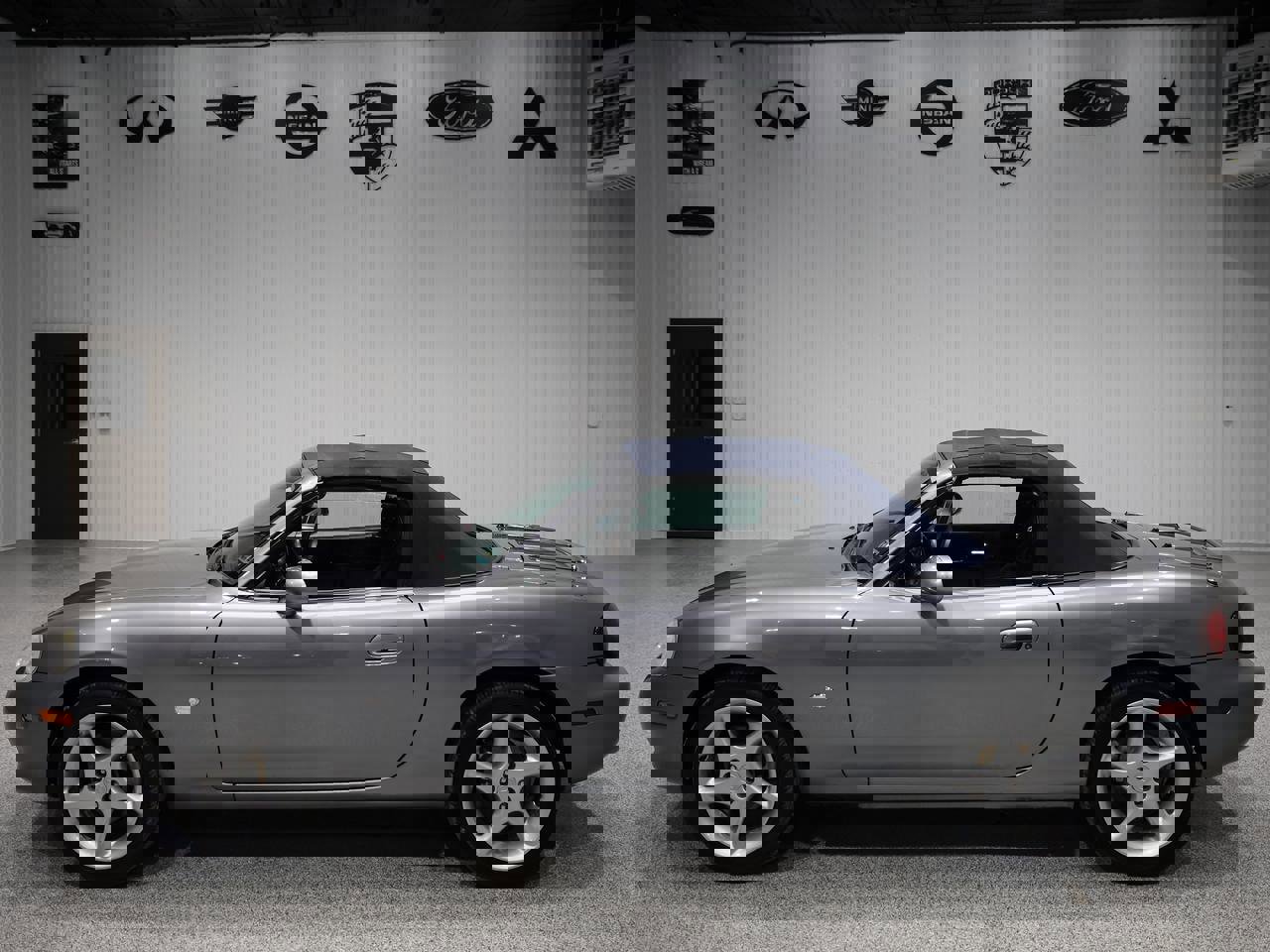 Used 2003 MAZDA MX-5 Miata image 4