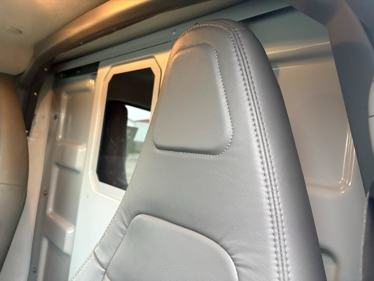 Used 2020 Chevrolet Express 3500 w/ Power Convenience Package RWD image 19