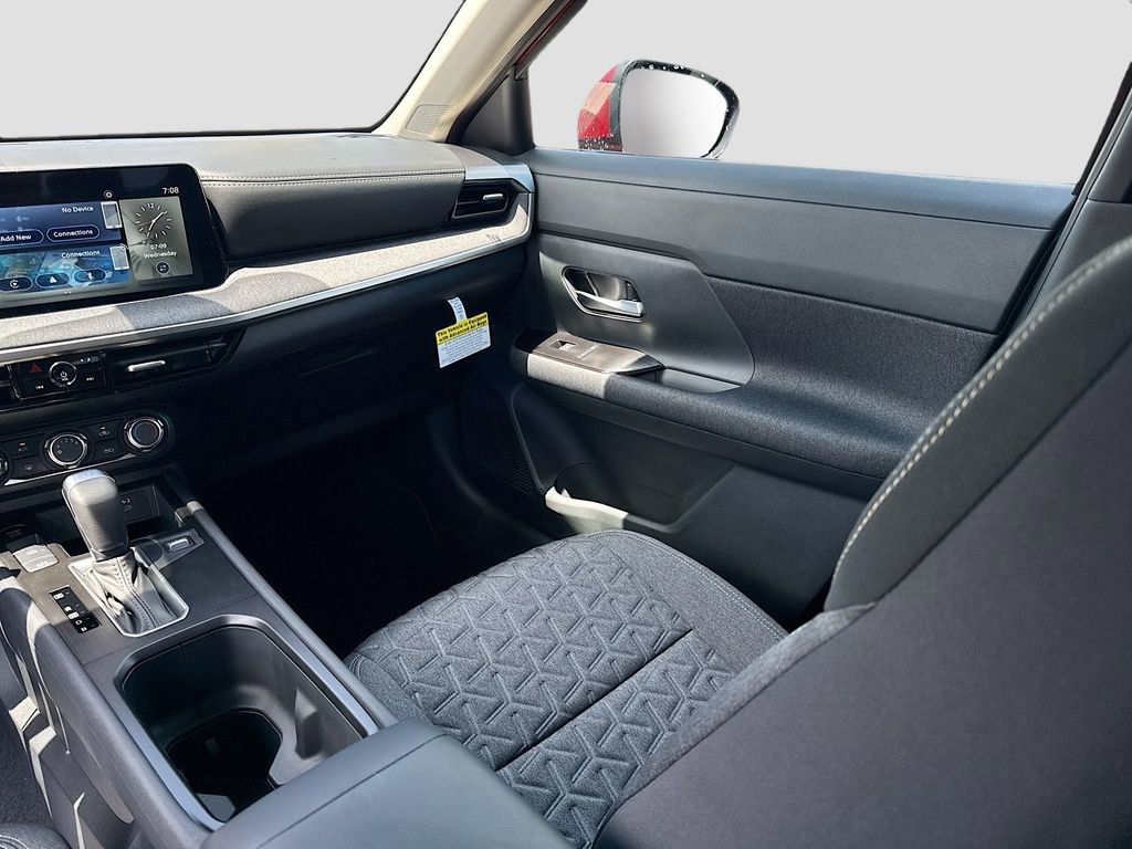 Used 2025 Nissan Kicks SV w/ Charging Package image 20