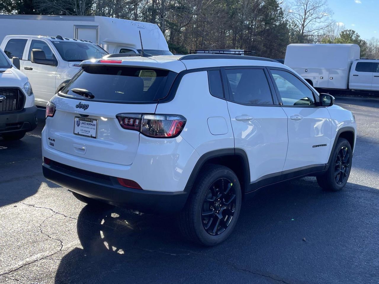 New 2026 Jeep Compass Latitude AWD/4WD image 9