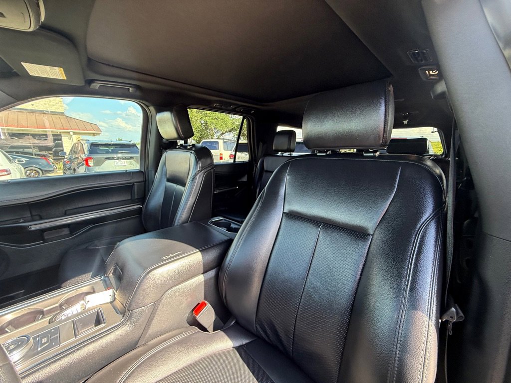 Used 2020 Ford Expedition Max XLT w/ Equipment Group 202A RWD image 20