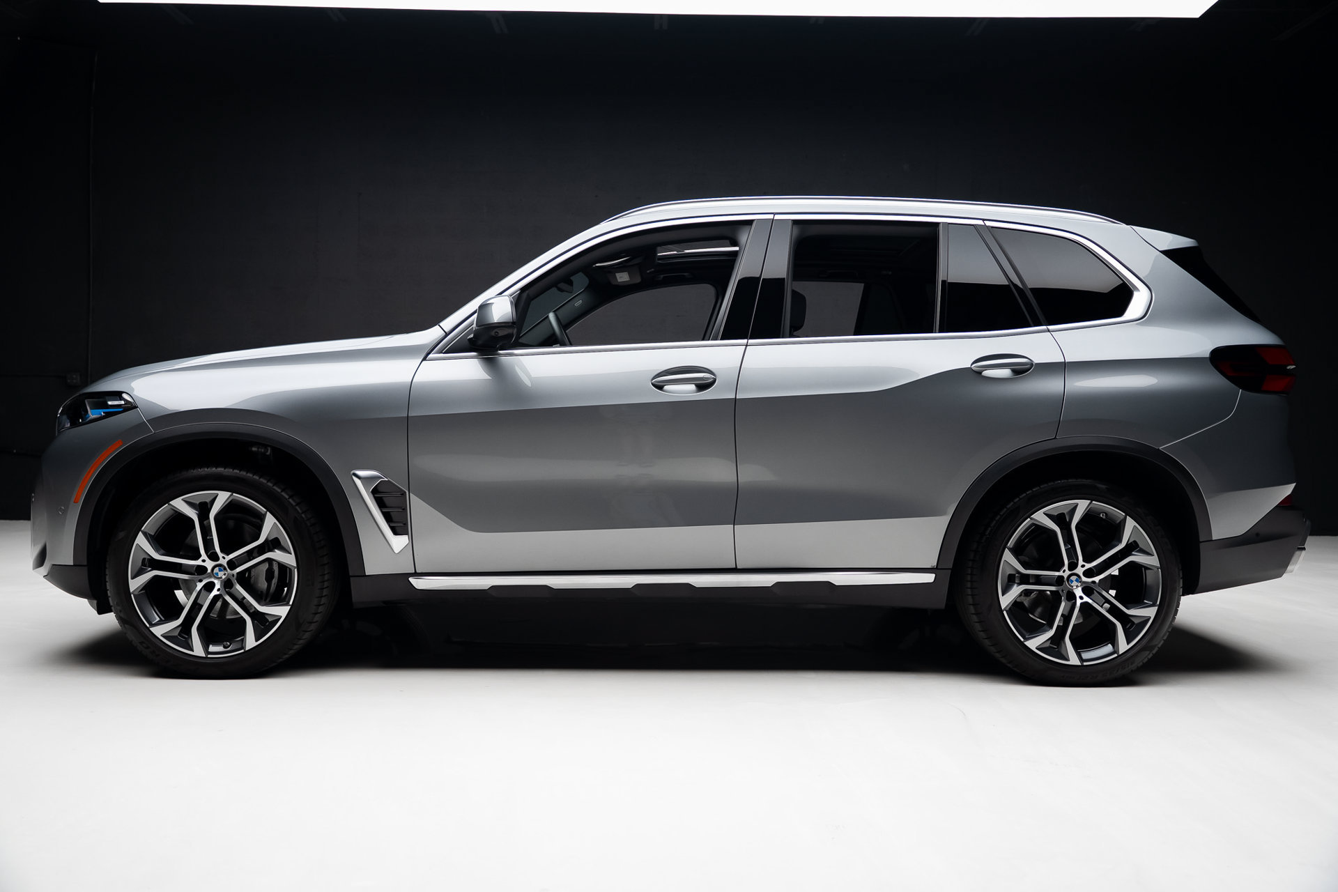 Used 2026 BMW X5 sDrive40i RWD image 17