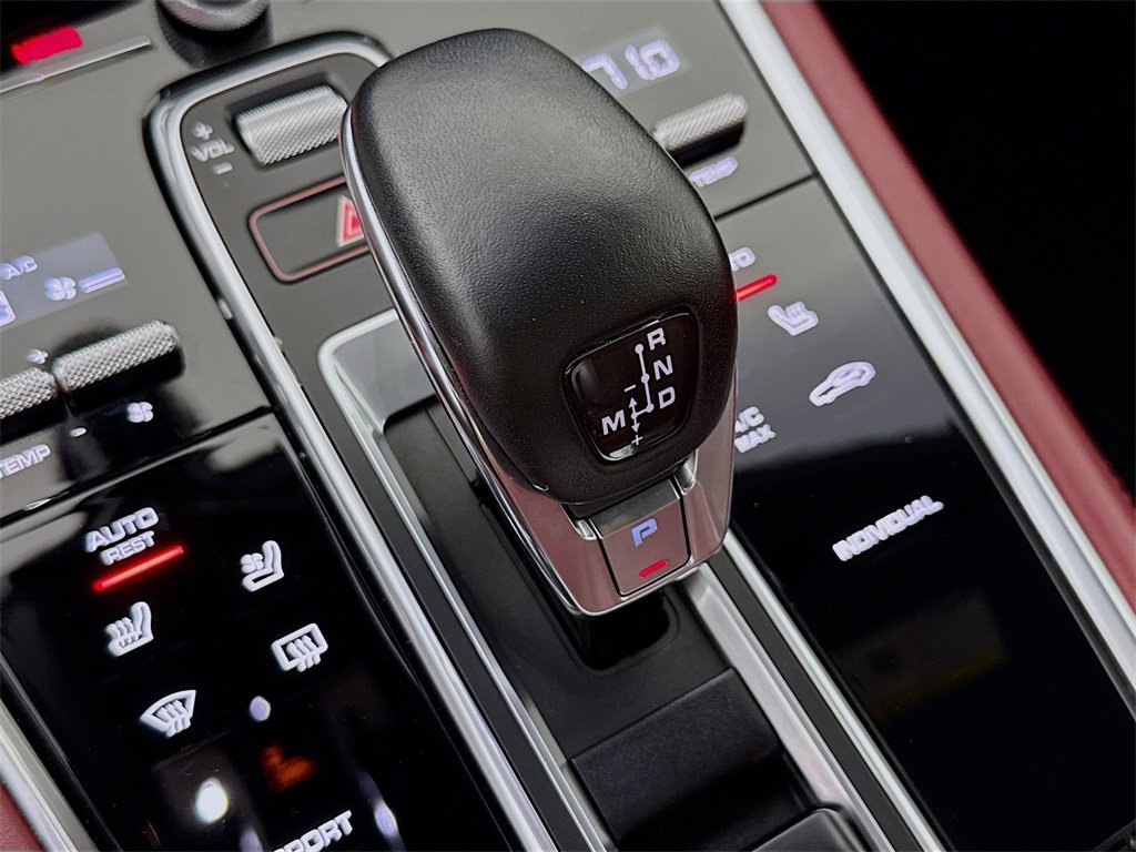 Certified 2023 Porsche Panamera image 21