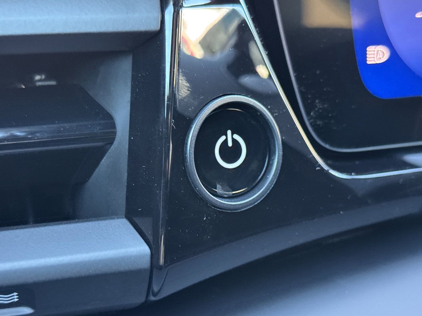 New 2026 Porsche Macan 4 Electric image 27