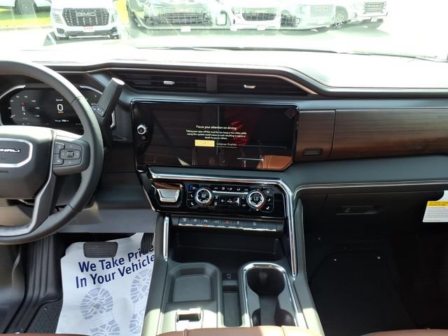 New 2026 GMC Sierra 3500 Denali Ultimate AWD/4WD image 13
