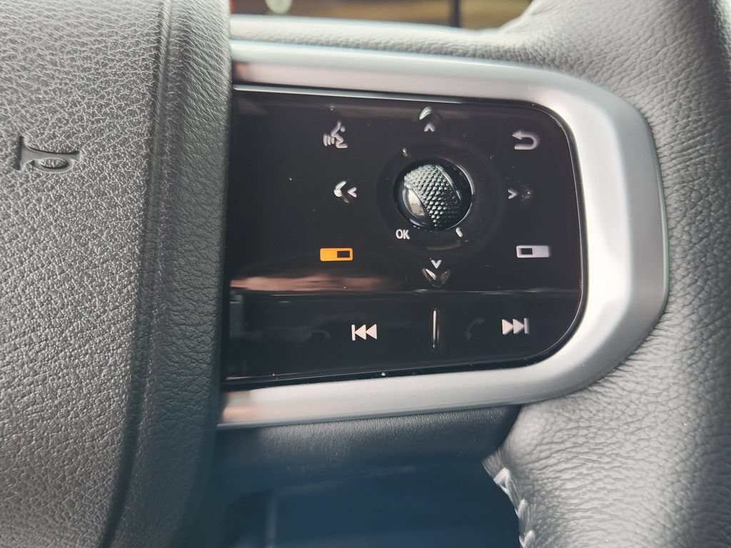 Used 2025 Nissan Armada Platinum AWD/4WD image 29