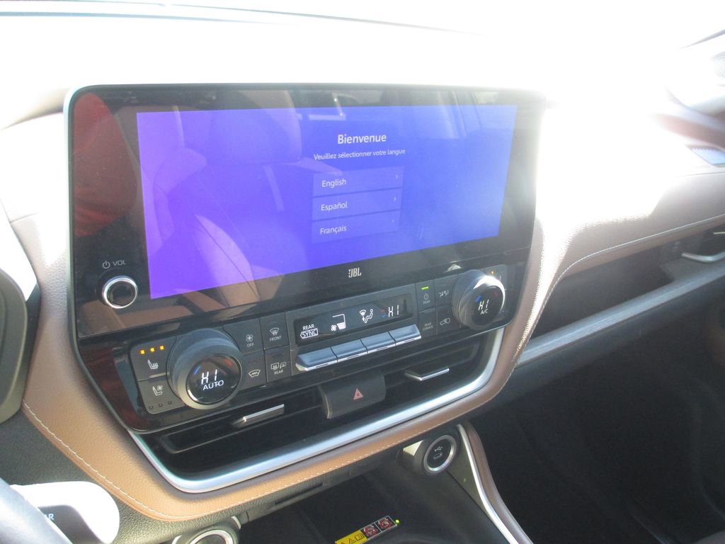 Used 2024 Toyota Grand Highlander Platinum image 28