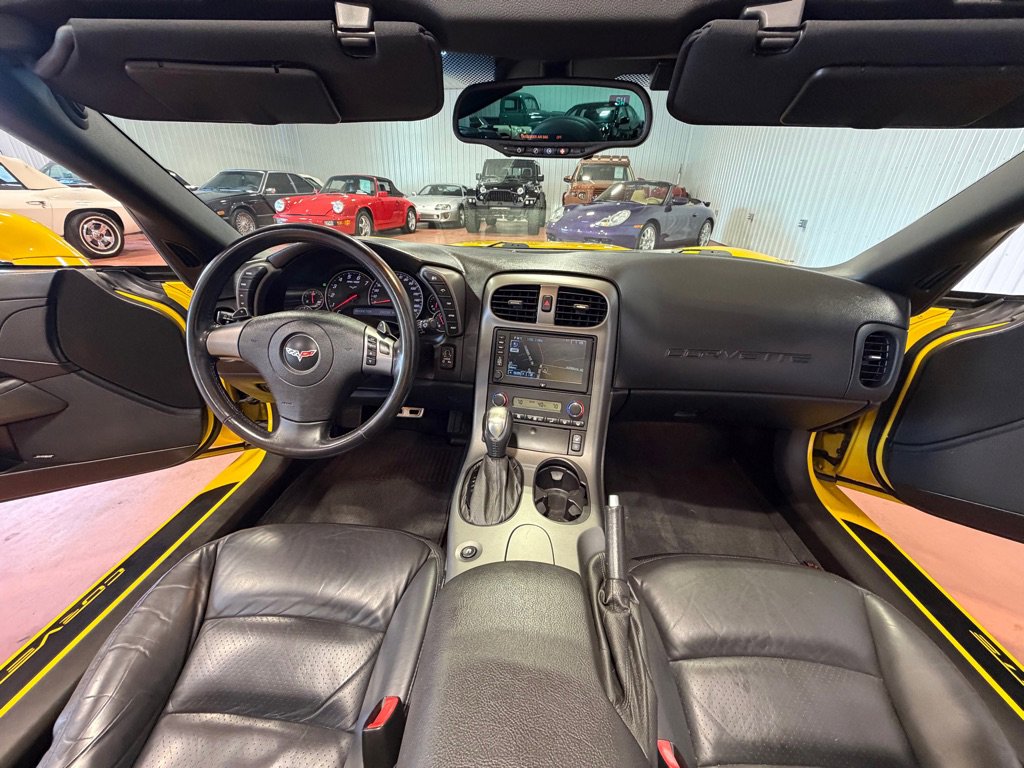 Used 2007 Chevrolet Corvette Convertible w/ Preferred Equipment Group image 25