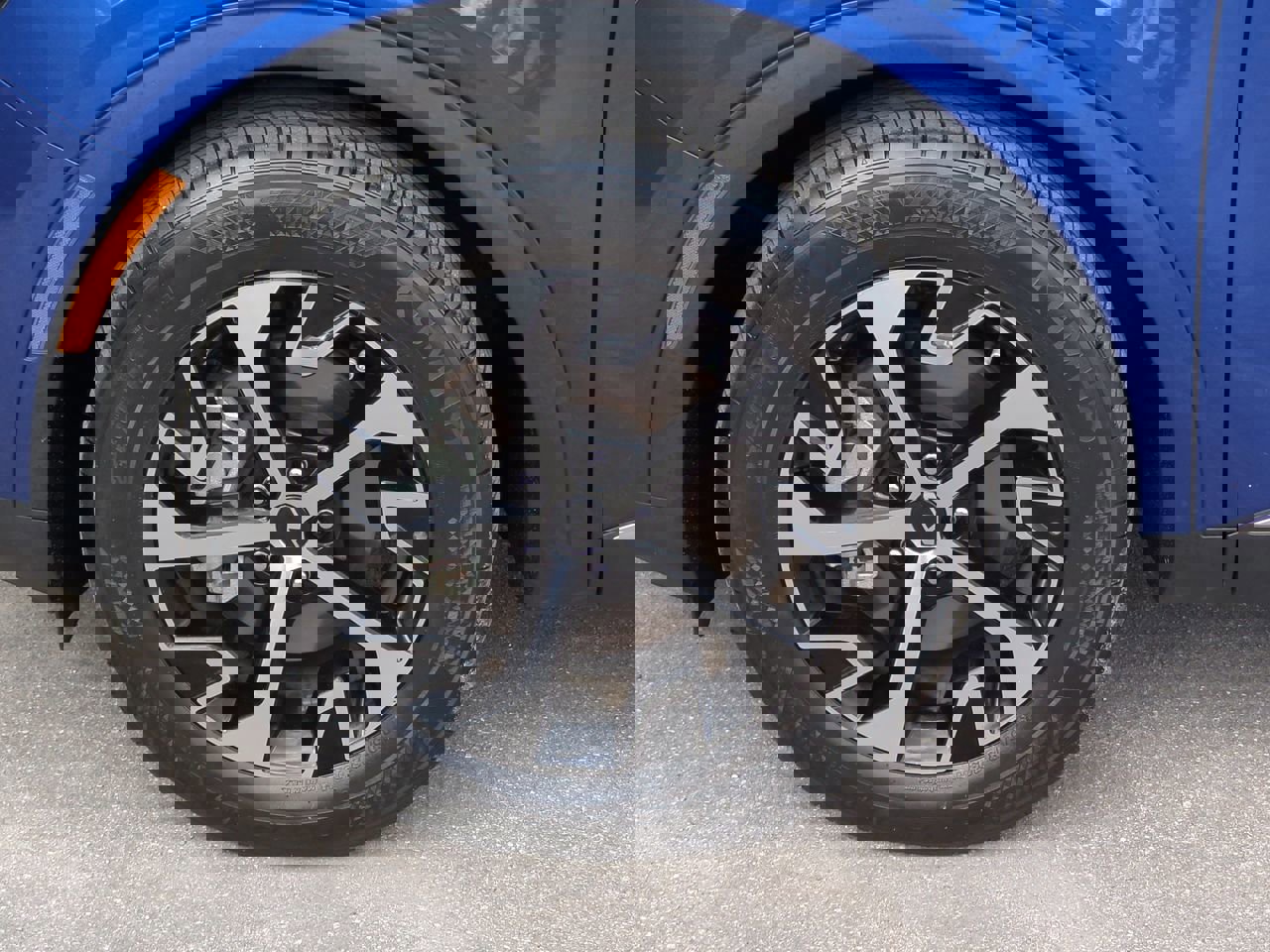 Certified 2024 Kia Sportage EX image 11