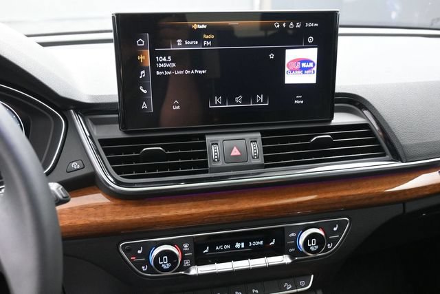 Used 2023 Audi Q5 e Prestige w/ Prestige Package AWD/4WD image 21