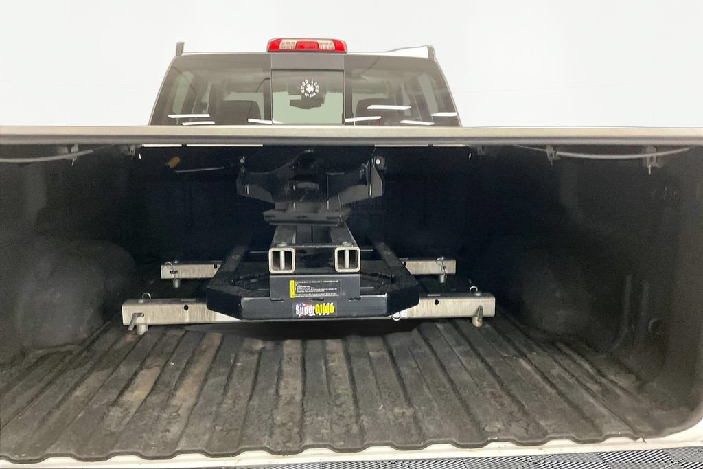 Used 2016 GMC Sierra 3500 Denali w/ Driver Alert Package AWD/4WD image 7